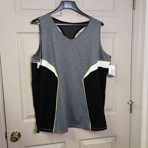 Catherines Plus Size Tank 2X 22/24W Gray Black White Vneck Athletic Exercise NWT